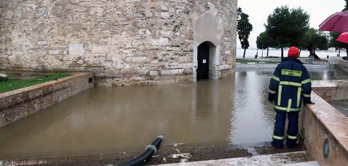 Θεσσαλονίκη - νεροποντή: Σε μία ώρα έριξε διπλάσια βροχή απ