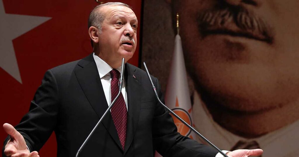 «Η διαδικασία χρεοκοπίας της Τουρκίας έχει ήδη ξεκινήσει» - Αντίστροφη μέτρηση για capital controls - Media
