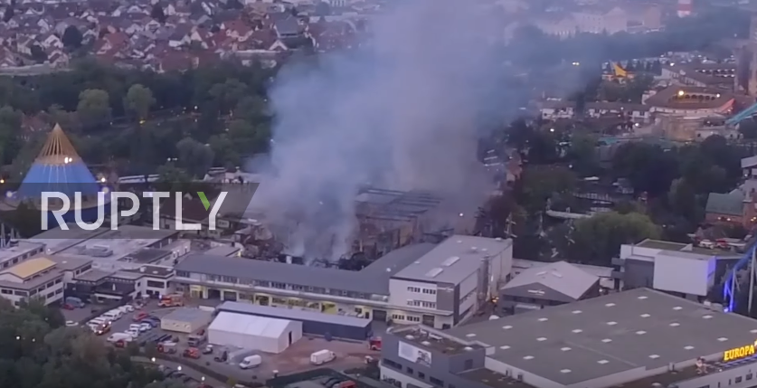 Τεράστια φωτιά στη «γερμανική Disneyland», το δεύτερο μεγαλύτερο θεματικό πάρκο της Ευρώπης (Video) - Media