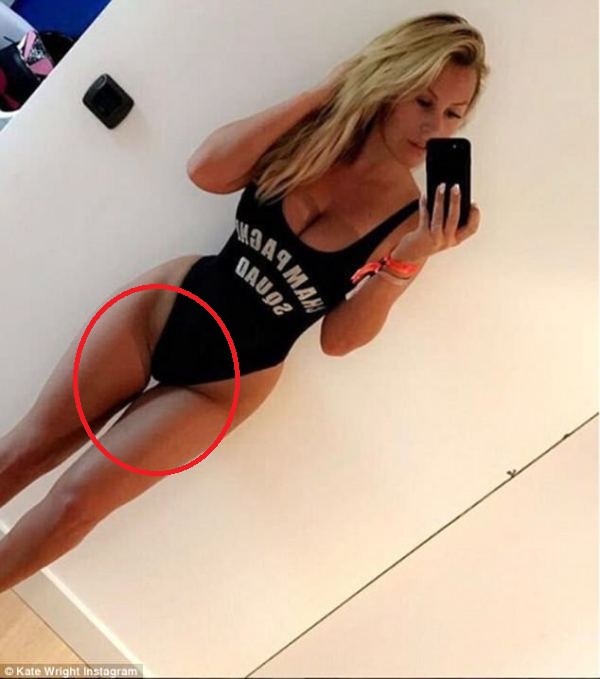 Η «Σήραγγα Toblerone» δεν είναι σοκολάτα αλλά η νέα μόδα ανάμεσα στα πόδια των γυναικών (Photos)  - Media Gallery 2