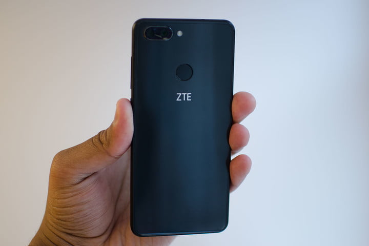 Τινάζει στον αέρα ο Τραμπ την ZTE! – Με πρόστιμο 1,3 δισ. δολάρια! - Media