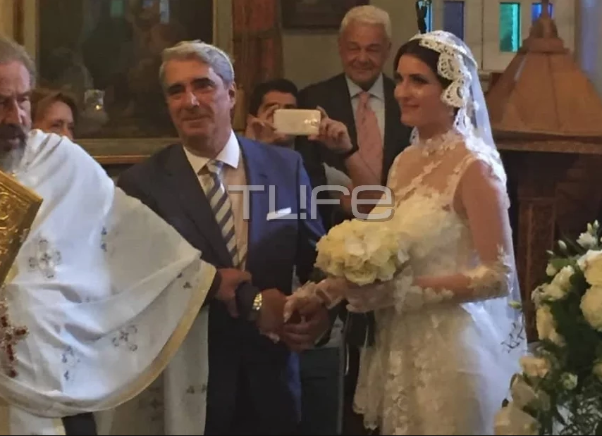 Παντρεύτηκε ο Σίμος Κεδίκολγου στην Διονυσίου Αρεοπαγίτου (Photos) - Media