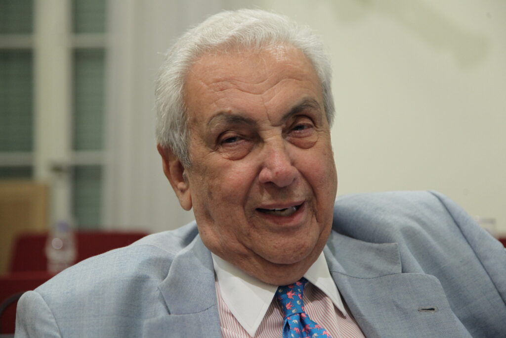 Ενισχύει τον Alpha ο Κοντομηνάς - Ποια παρουσιάστρια προωθεί - Media
