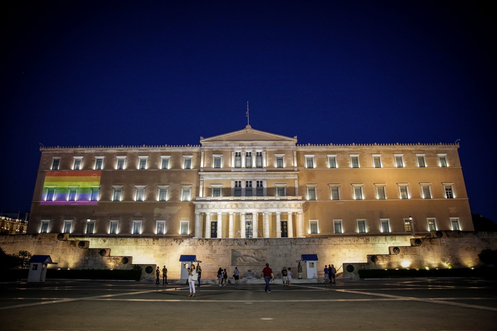 Μαζική συμμετοχή στο 14o Athens Pride - Τα μηνύματα του πρωθυπουργού, υπουργών και των κομμάτων (Photos) - Media
