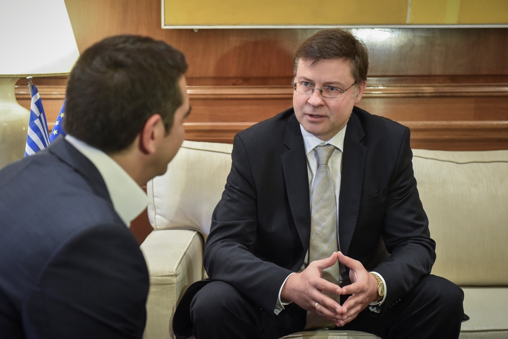 Ντομπρόβσκις: Είναι σημαντικό να φτάσουμε σε συμφωνία για τα μέτρα του χρέους - Media
