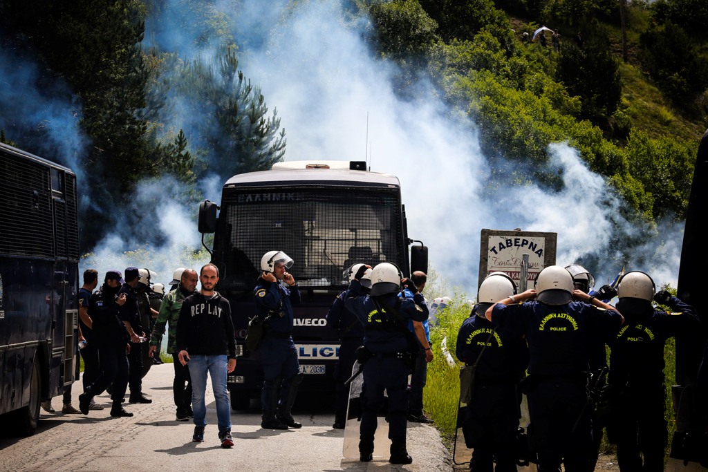 Πρέσπες: Επεισόδια και χημικά στο συλλαλητήριο – Πληροφορίες για τραυματίες (Video/Photos)  - Media