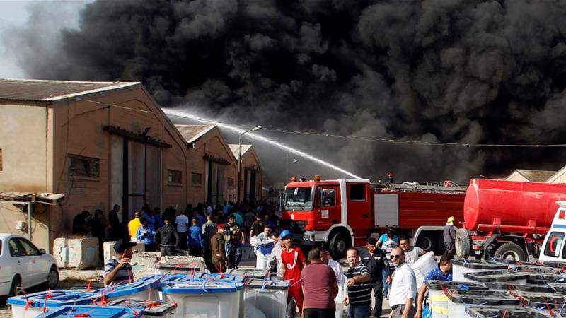 Φωτιά σε αποθήκη στη Βαγδάτη: Εκεί φυλάσσονταν κάλπες και εξοπλισμός από τις πρόσφατες βουλευτικές εκλογές - Media
