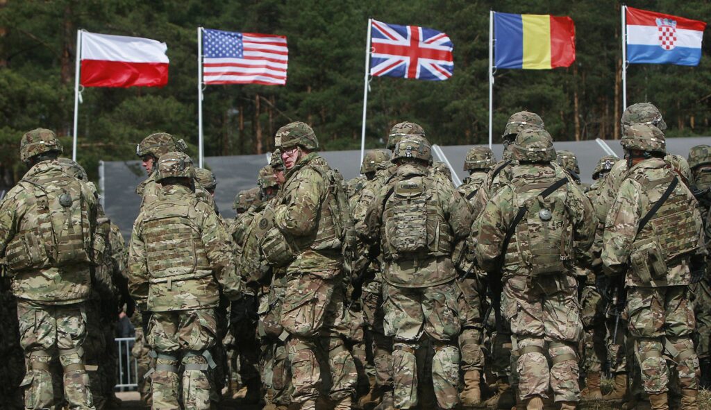 Το ΝΑΤΟ εξοπλίζεται σαν αστακός αλλά «δεν θέλει ψυχρό πόλεμο με τη Ρωσία» - Media