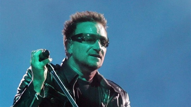 Έκκληση του Μπόνο στους Αμερικανούς βουλευτές: Μη χωρίζετε τους γονείς μετανάστες από τα παιδιά τους!  - Media