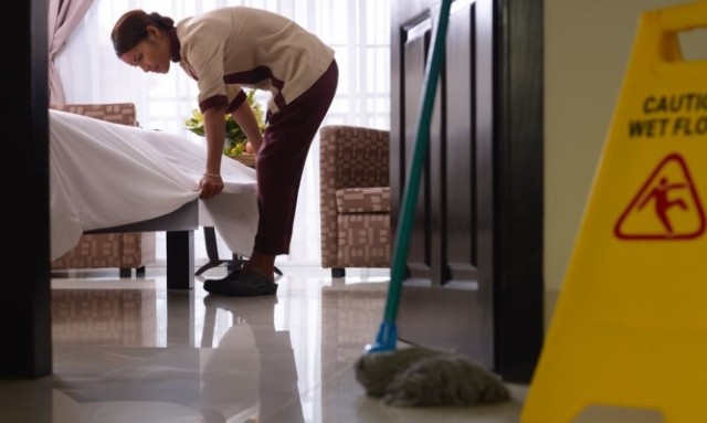 Λόγω ΚΑΔ ακυρώνουν κρατήσεις και κλείνουν ξανά χιλιάδες καταλύματα - Media