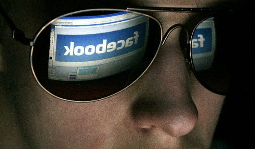 Αμετανόητοι: Το Facebook παραδέχτηκε ξανά ότι μοιραζόταν δεδομένα με τρίτους - Media