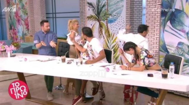 Χαμός στο Πρωινό: Αποχώρησε το μισό πάνελ - «Δεν τον θέλω στην τηλεόραση» (Video) - Media