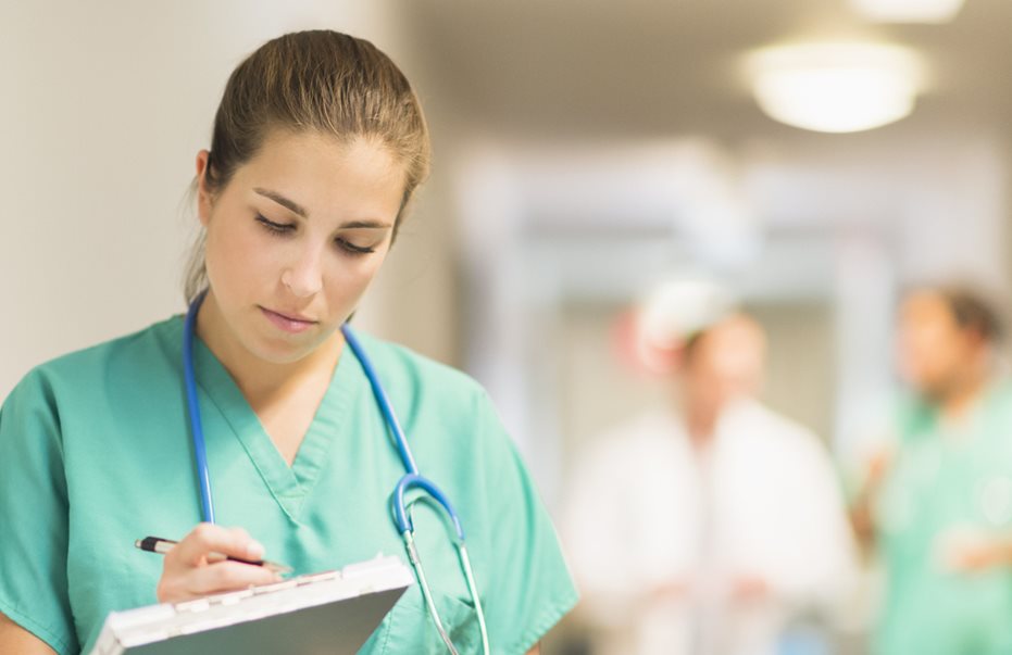 Κρήτη: Ασθενής επιτέθηκε σε νοσηλεύτρια και τη χτύπησε στο κεφάλι - Media