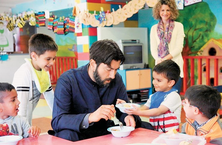 Ο πάτερ Αντώνιος από την «Κιβωτό του Κόσμου» κέρδισε το Βραβείο του Καλύτερου Ευρωπαίου Πολίτη - Media