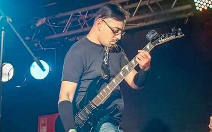 El Greco: Ο Έλληνας ροκάς που διαπρέπει στη Ρωσία - Media