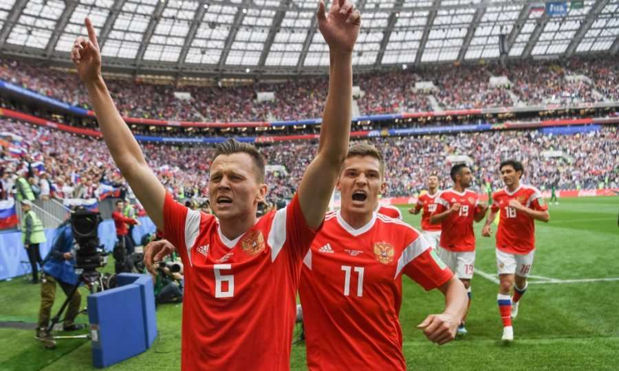 Διαστημική Ρωσία: Δεύτερη νίκη κι ετοιμάζεται για τους «16» - Μέσω VAR μείωσε 3-1 ο Σαλάχ για την Αίγυπτο - Media