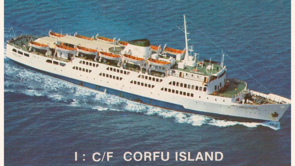 Την Τρίτη ο Σαρωνικός απαλλάσσεται από ένα ναυάγιο 32 ετών - Η ιστορία του Corfu Island - Media