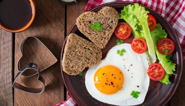 Τι πρέπει να πίνετε με το πρωινό για να αποφύγετε τα καρδιακά προβλήματα - Media