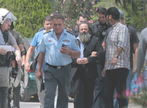 Πρωτοφανές σχέδιο για τη φυγάδευση του Αρτέμη Σώρρα (Video/Photos) - Media