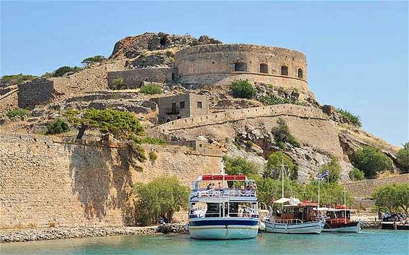 Σπιναλόγκα: Πώς η «φυλακή» των λεπρών έγινε το πρώτο σε επισκεψιμότητα νησάκι της Κρήτης  - Media