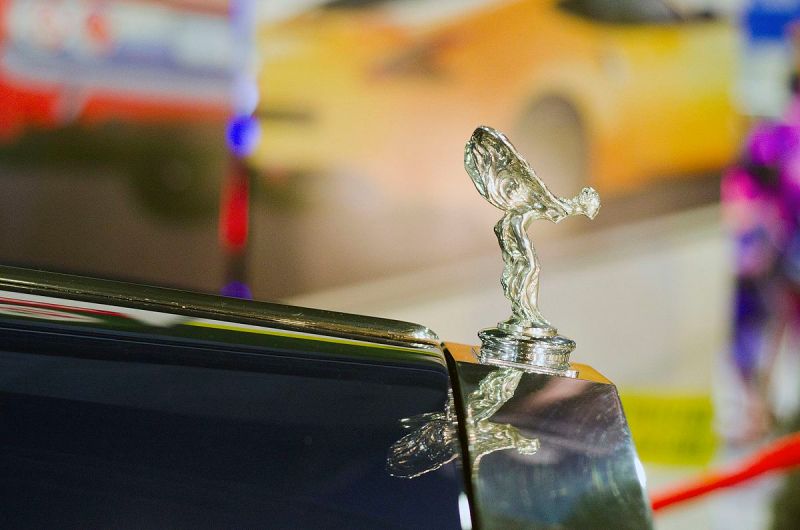 Η «πονηρή» ιστορία πίσω από το αγαλματίδιο της Rolls Royce (Photos-Video) - Media