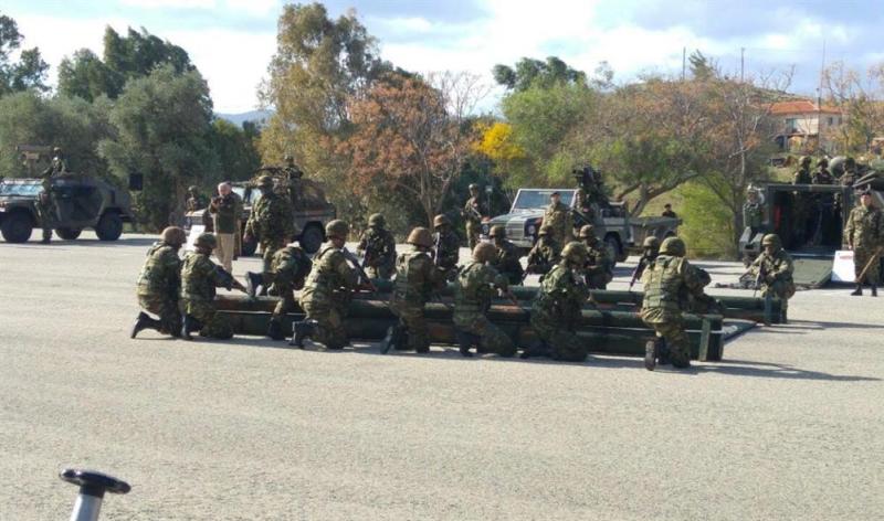 Καλά νέα: Εξιτήριο για τους Έλληνες στρατιώτες που ήταν στο άρμα που ανατράπηκε - Media