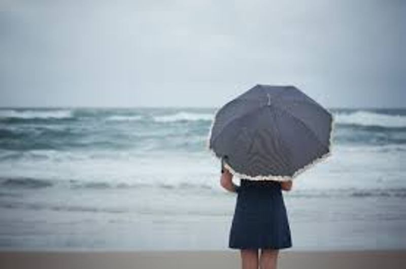 Φθινοπωρινός ο καιρός και τη Δευτέρα - Με ομπρέλες και την Τρίτη - Media