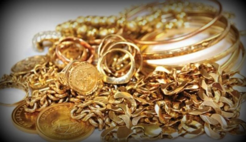 Απίστευτο: Γιος μηνύει τη μητέρα του επειδή πούλησε τα χρυσαφικά της οικογένειας - Media