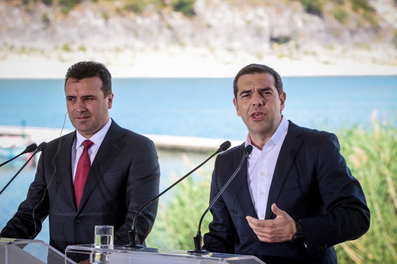 Reuters: Η συμφωνία για το ονοματολογικό θα βοηθήσει την Ελλάδα στις συνομιλίες για την ελάφρυνση του χρέους - Media