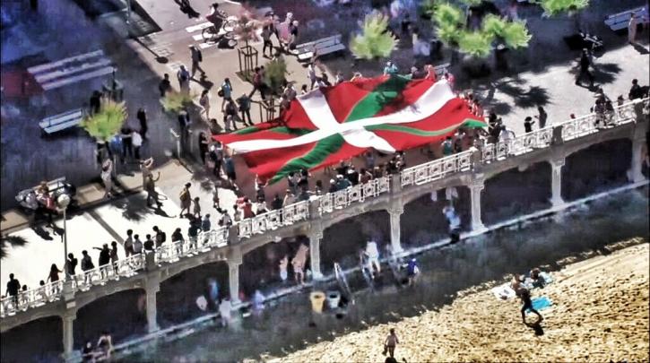 Ισπανία: Βάσκοι σχημάτισαν ανθρώπινη αλυσίδα μήκους 202 χλμ. για την ανεξαρτησία - Media