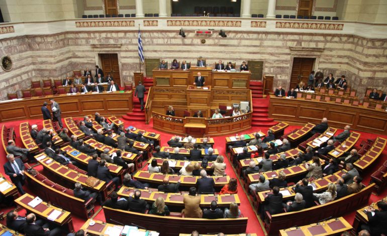 Στη Βουλή η τροπολογία για θέματα της Εκκλησίας της Ελλάδος και τις Μουφτείες - Media