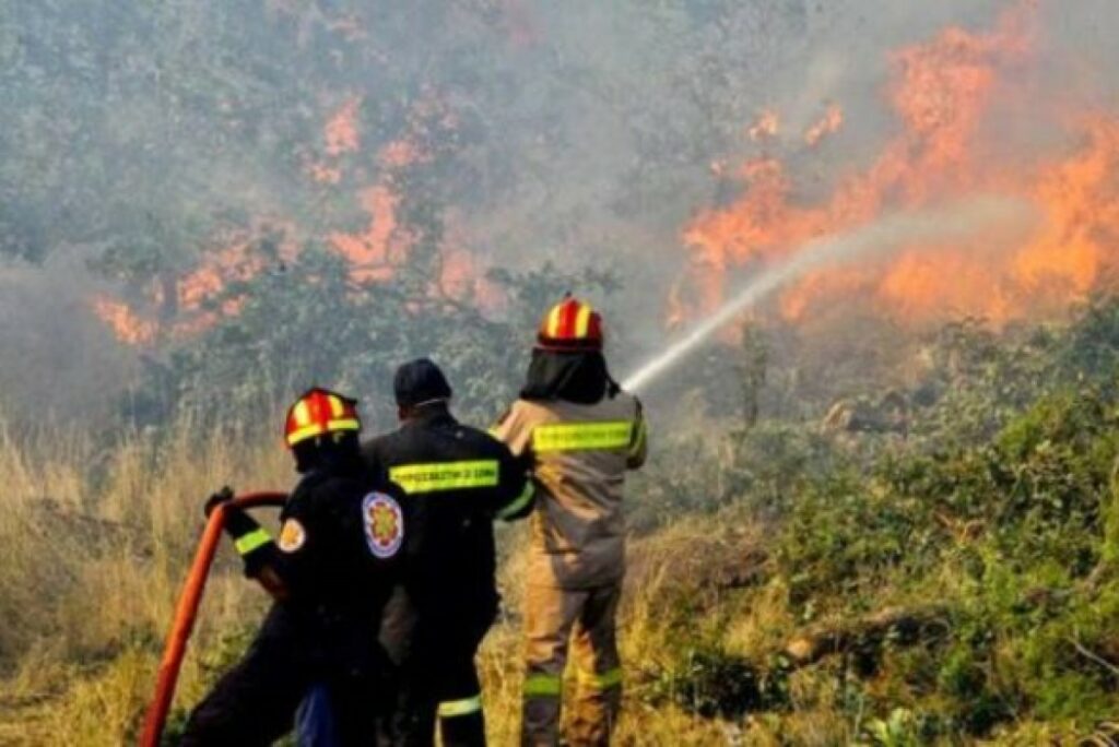 Πολύ υψηλός ο κίνδυνος πυρκαγιάς σήμερα στην Αττική - Media