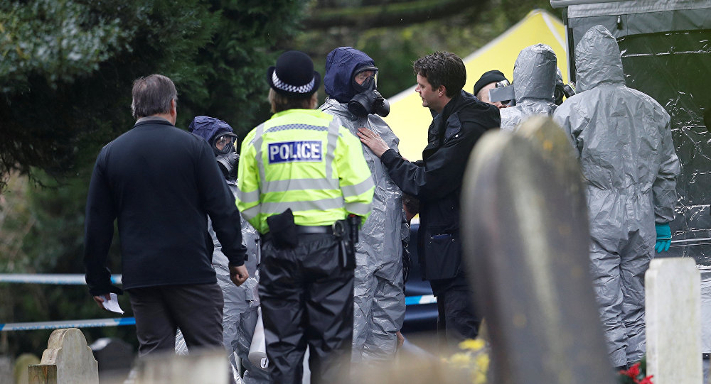 Συνεχίζεται το θρίλερ στη Βρετανία: Μολυσμένο αντικείμενο άγγιξε το ζευγάρι που δηλητηριάστηκε όπως ο Σκριπάλ - Media