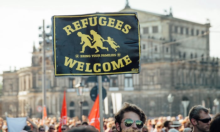«Ανοίξτε ασφαλή δίοδο προς την Ευρώπη»: Χιλιάδες Γερμανοί στους δρόμους ενάντια στην «Ευρώπη-φρούριο» - Media