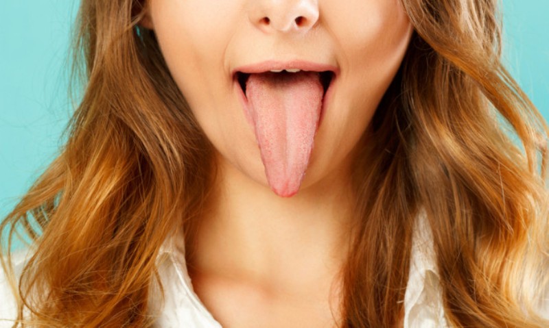 Σημάδι σοβαρών παθήσεων η μωβ γλώσσα – Τι να προσέχετε - Media