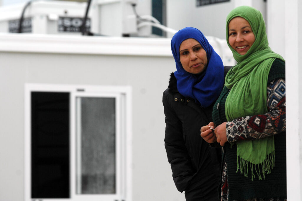 Πρόσφυγες δίνουν αίμα για τους εγκαυματίες της ανατολικής Αττικής - Τι αναφέρουν σε μήνυμά τους - Media