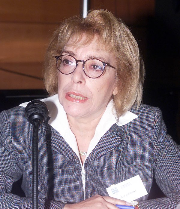 «Έφυγε» η πρώην βουλευτής του ΠΑΣΟΚ Ρένα Λαμπράκη - Media
