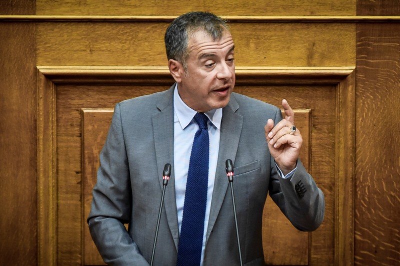 Θεοδωράκης: Δεν θα γίνουμε οι Καμμένοι του ΣΥΡΙΖΑ - Media