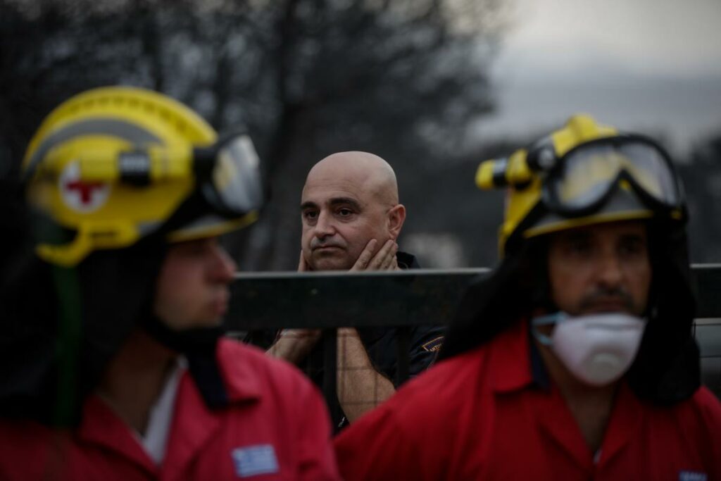 Σύνταγμα: Συγκέντρωση με κεριά, απόψε στο Σύνταγμα, για τους νεκρούς από την πυρκαγιά στο Μάτι - Media