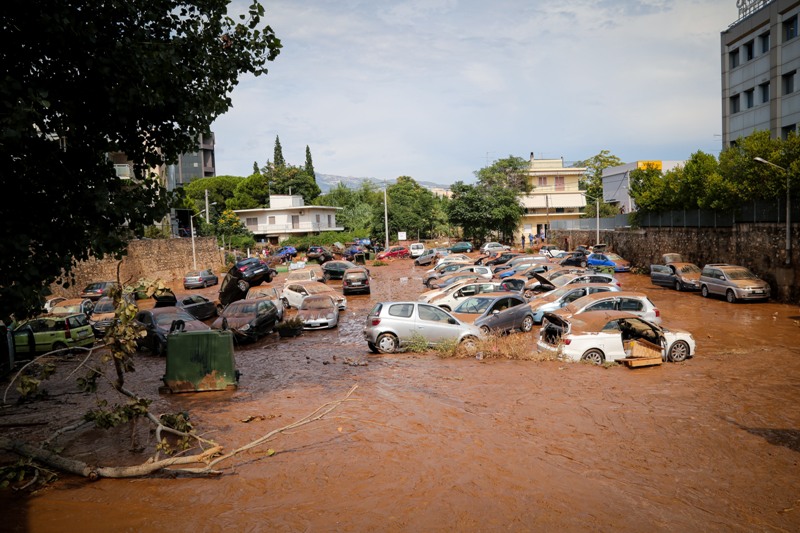 Πώς το Μαρούσι πνίγηκε από 44 χιλιοστά βροχής - Media