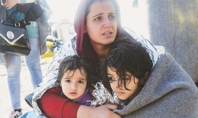 Έκθεση-«καταπέλτης» της HRW: Παρατημένα στη τύχη τους εκατοντάδες παιδιά-μετανάστες στο Παρίσι - Media
