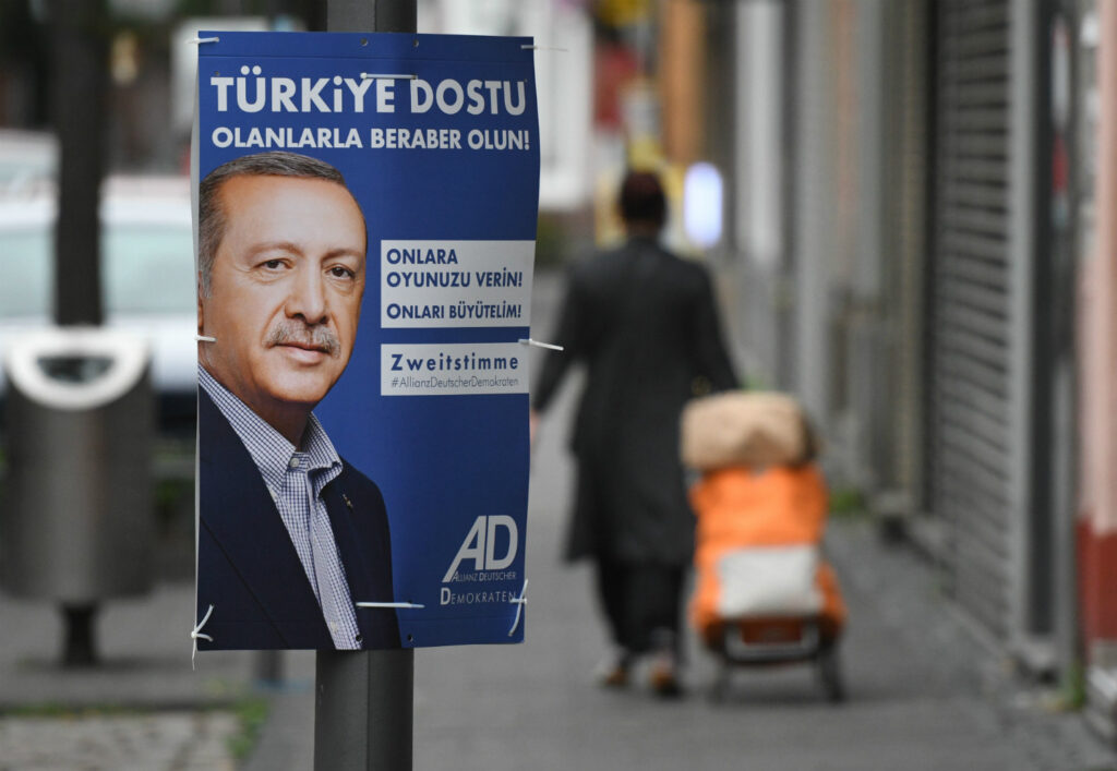 Τουρκία: 18.000 απολύσεις δημοσίων υπαλλήλων με μία απόφαση - Προς άρση του καθεστώτος εκτάκτου ανάγκης - Media