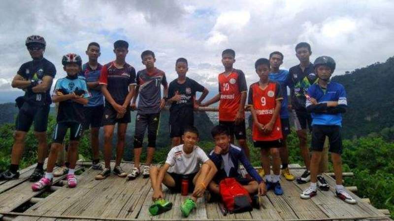 Ταϊλάνδη: Βρέθηκαν ζωντανά τα 12 παιδιά και ο προπονητής τους που είχαν χαθεί εδώ και 9 ημέρες (Photos-Video) - Media