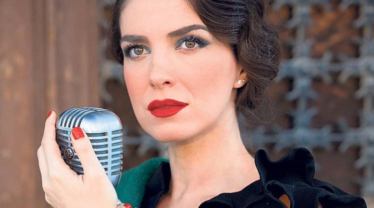 Η συγκινητική στιγμή της Φωτεινής Δάρρα με τον πατέρα της στη σκηνή (Photos) - Media