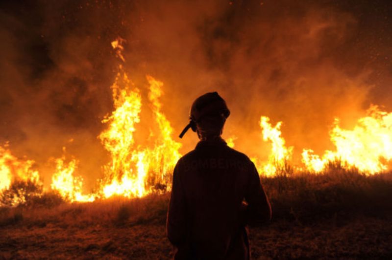 ΗΠΑ-πυρκαγιές: 7.000 άνθρωποι απομακρύνθηκαν από τα σπίτια τους. Οι αρχές προειδοποιούν τον κόσμο, μέσω twitter - Media