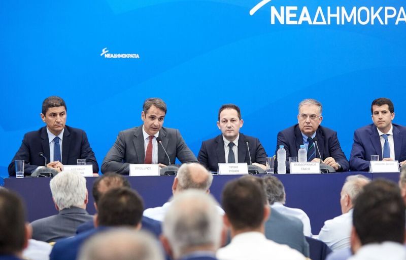 Μητσοτάκης με τους προέδρους των επιμελητηρίων: Δέσμευση για δραστική μείωση της φορολογίας στις επιχειρήσεις - Media