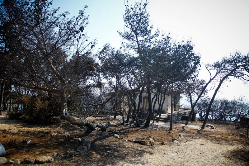Απόλυτη καταστροφή στο Μάτι: Κάηκε το 70% της περιοχής (Χάρτης) - Media