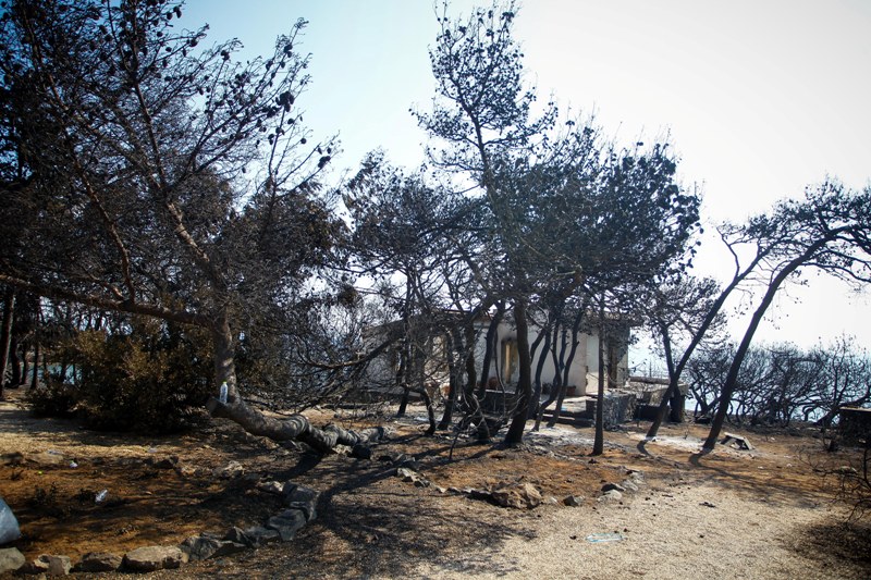 Απόλυτη καταστροφή στο Μάτι: Κάηκε το 70% της περιοχής (Χάρτης) - Media