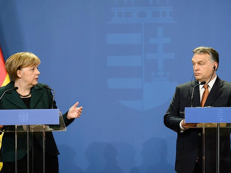 Συνάντηση Ορμπάν - Μέρκελ στο Βερολίνο - Το προσφυγικό στο τραπέζι των συζητήσεων  - Media