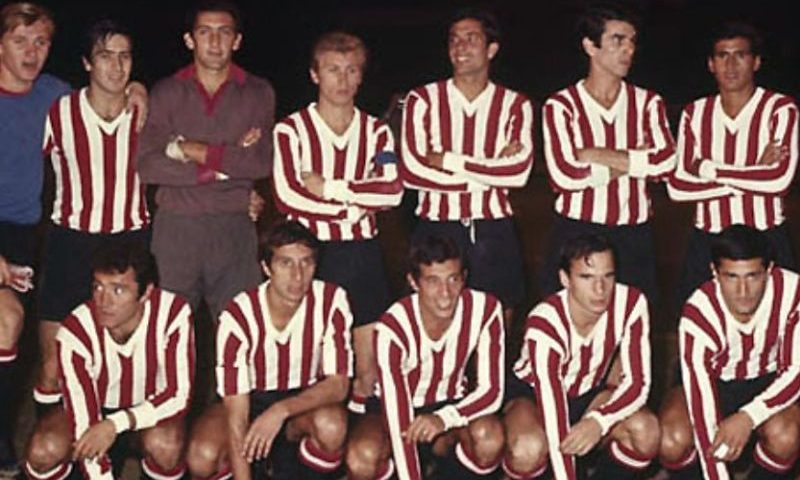 Είχε πρόβλημα και τους κορόιδεψε όλους: Ο τερματοφύλακας του Ολυμπιακού που δεν έπεφτε ποτέ (Photos) - Media